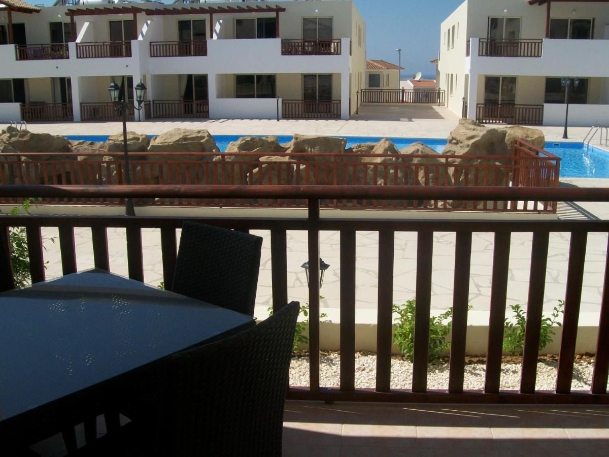 C5 Vanessa Poolside Apartment Pegeia Eksteriør billede